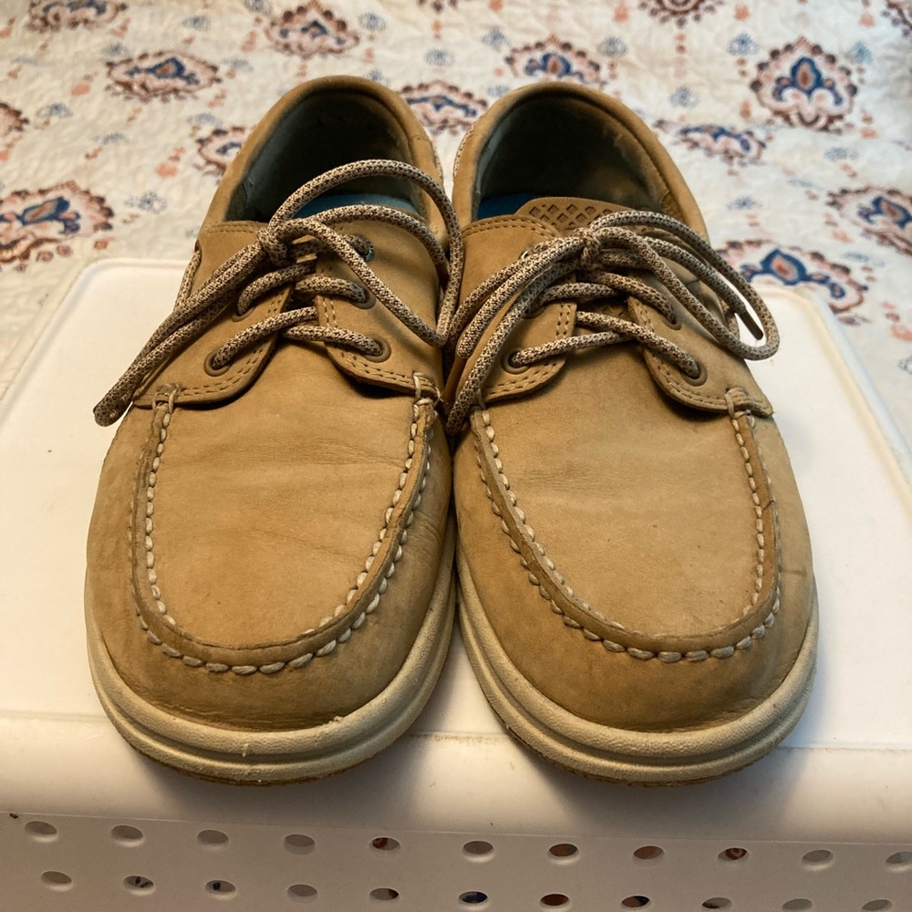 Men’s Sperry Topsiders great condition. Size 9.5